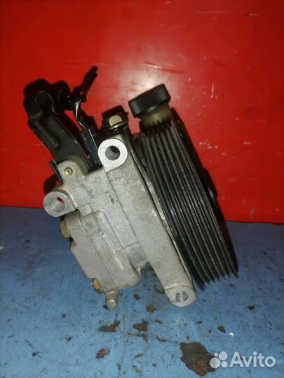 Насос гур Mazda 6 GG 2.0 LF 2.3 L3