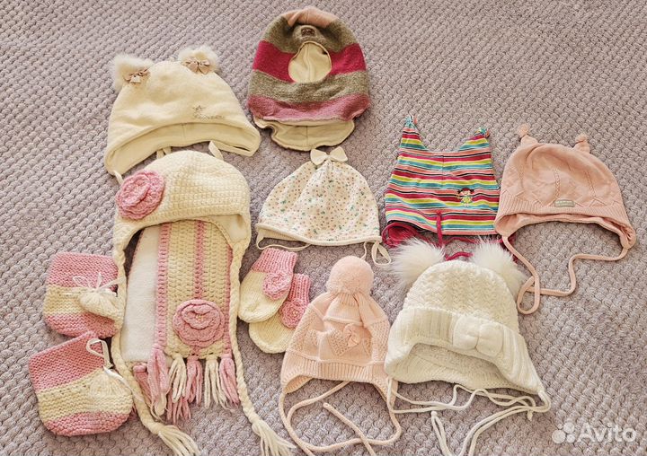 Шапки для девочки осень-зима пакетом
