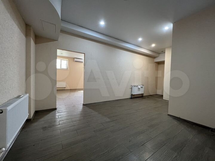 Торговая площадь, 55 м²