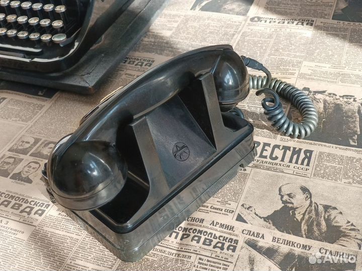 Раритетный телефон с гербом СССР 1963 год