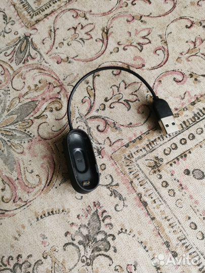 Зарядное и браслет для Xiaomi mi band 4