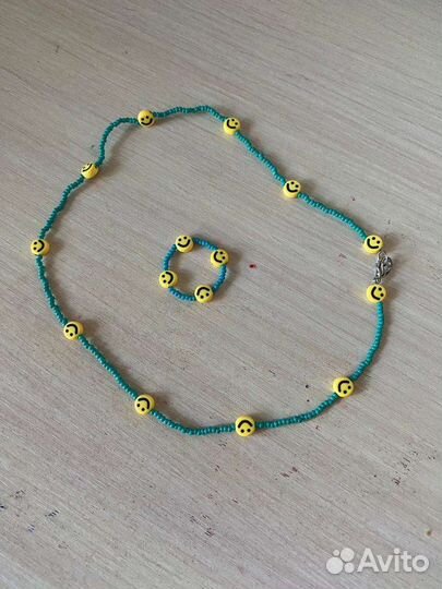 Чокер и кольцо из бисера