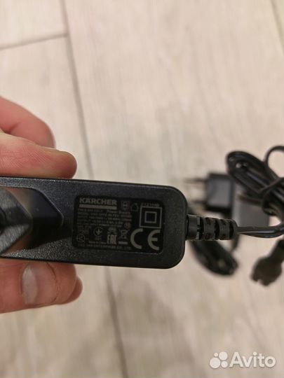 Зарядное устройство Karcher