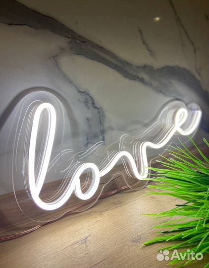 Неоновая вывеска на праздники/мероприятия/фотозоны