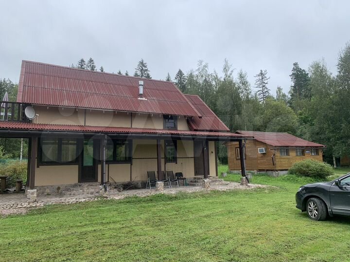 Дом 215 м² на участке 40 сот.