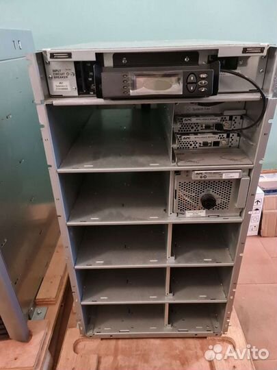 Ибп APC Symmetra LX 16 ква syaf16krmi с наращивани