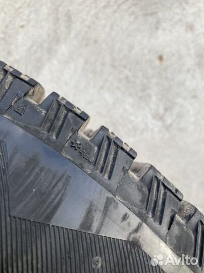 Bridgestone Blizzak Spike-01 185/65 R15 88T