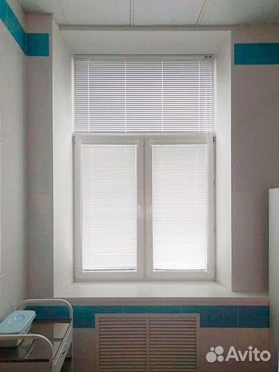 Жалюзи, шторы рулонные