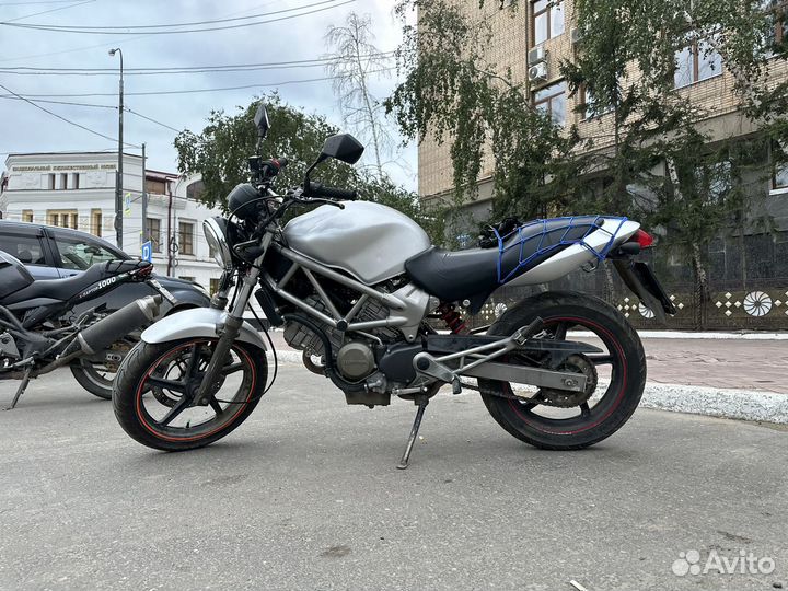 Honda VTR250