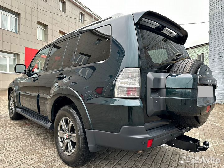 Mitsubishi Pajero 3.2 AT, 2009, 238 000 км