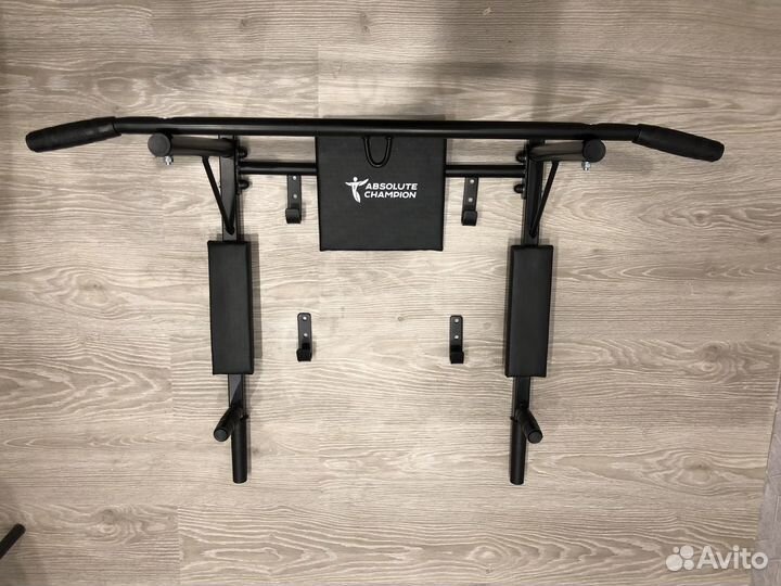 Турник настенный 3 в 1 новый с крючком под грушу