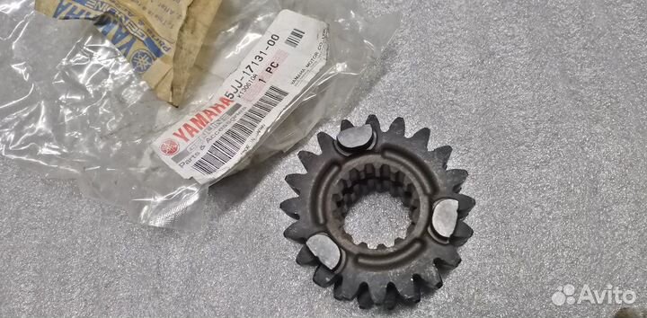 Новая оригинальная шестеренка Yamaha R1 Fz1000
