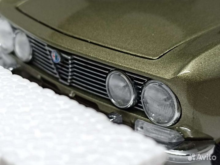 Alfa Romeo 2000 GTV 1973 1:18 Norev