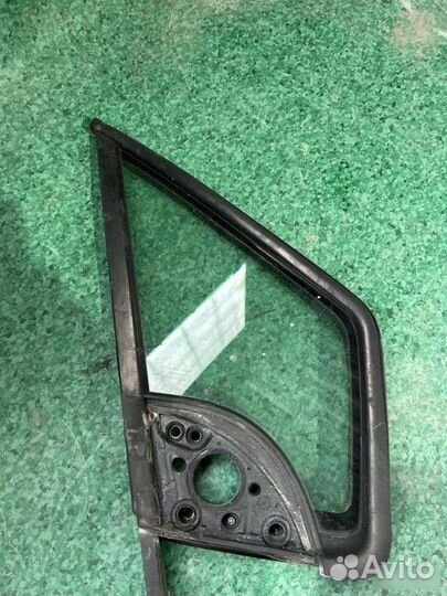 Стекло Citroen Berlingo 1.6 2012-2015