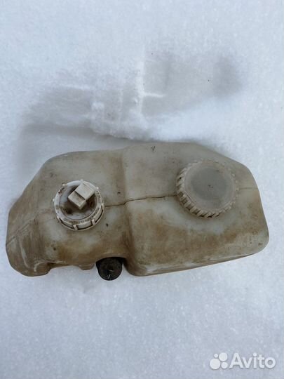 Бачок омывателя лобового стекла ваз