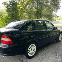 Opel Vectra 1.8 AT, 1999, 175 000 км, с пробегом, цена 195 000 руб.