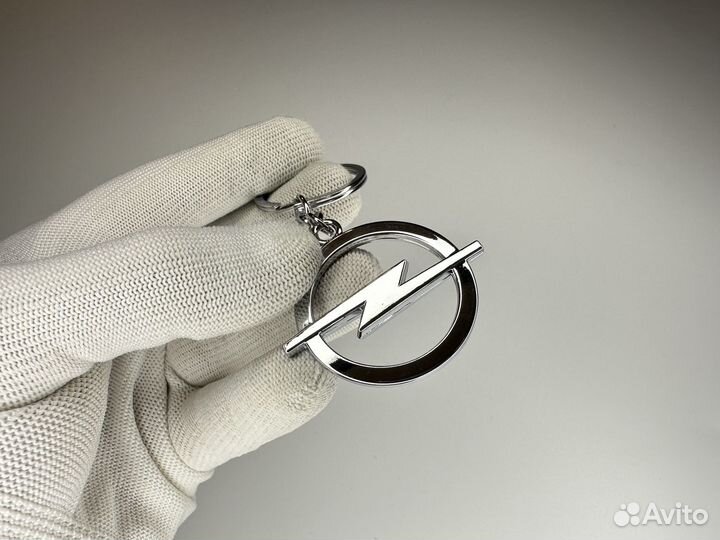 Брелок Opel 3Д
