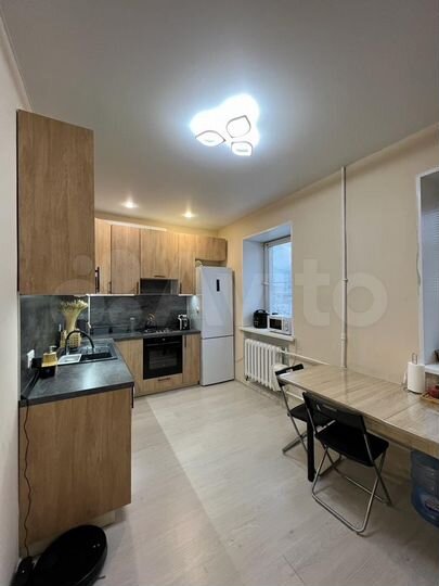 3-к. квартира, 102 м², 3/3 эт.