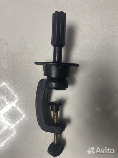 Штатив/кррнштейн для манекена учебной головы