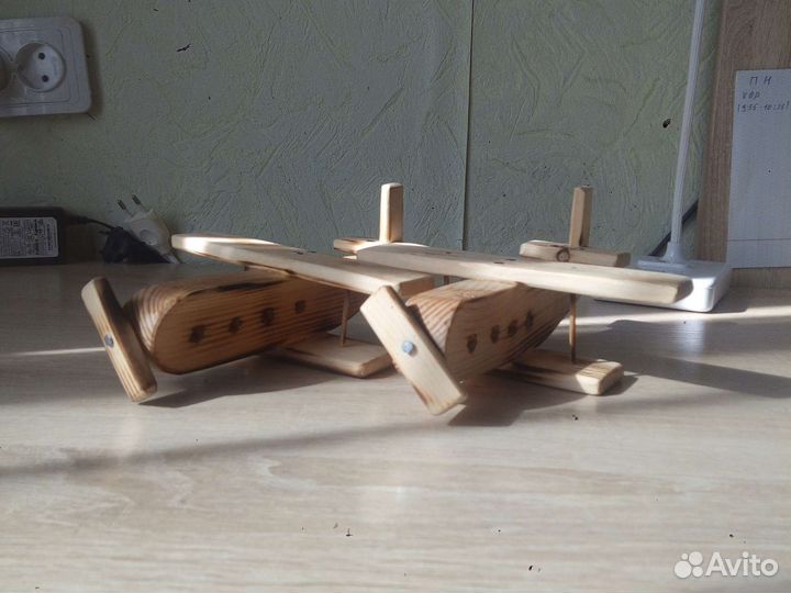 Деревянные игрушки (самолеты)