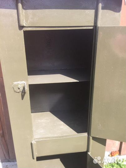 Сейф металлический