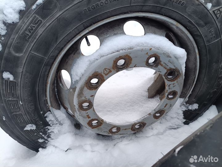 Резина передняя 315 70 22,5