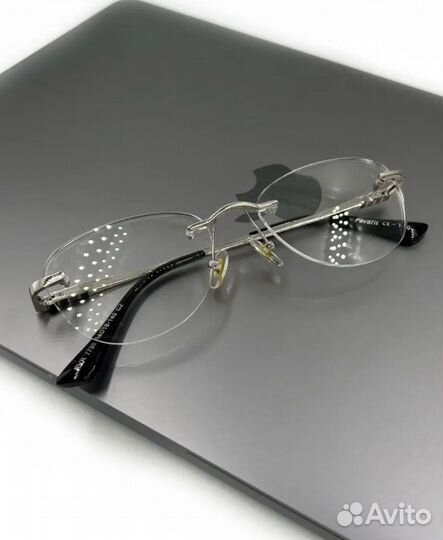 Очки с диоптриями -1.5