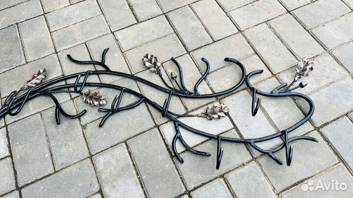 Вешалка настенная кованая