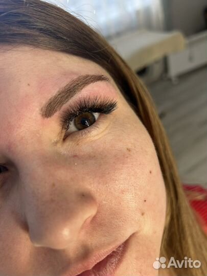 Коррекция и окрашивание бровей