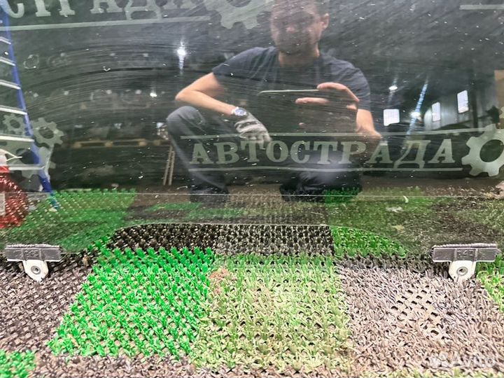 Стекло двери заднее правое Lexus Es 7 2018-2022