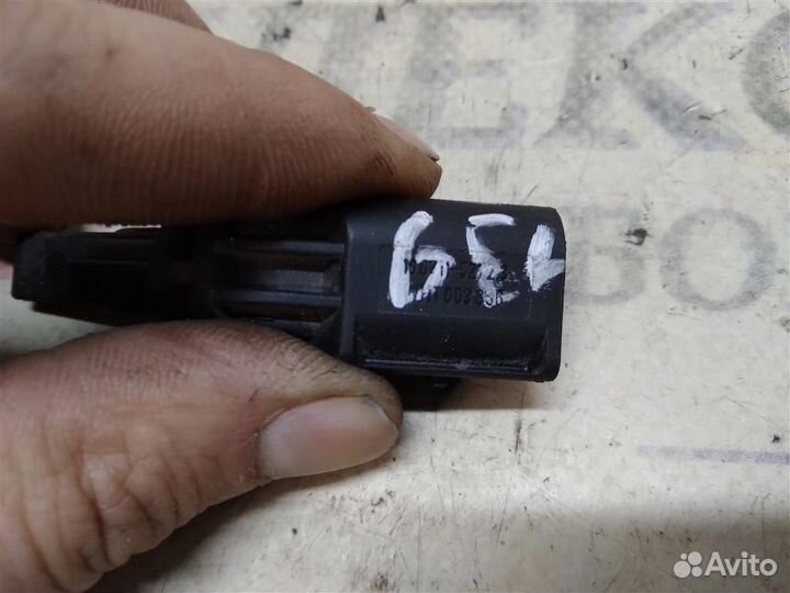 Датчик ABS передний правый VW Golf VI 2009-2012