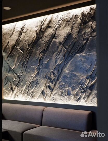 Имитация скалы в интерьере