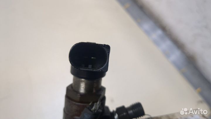 Форсунка топливная Volkswagen Golf 6, 2009