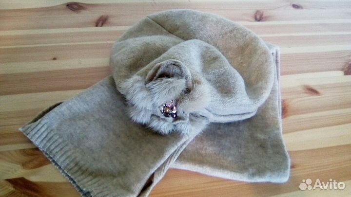 Берет с шарфом