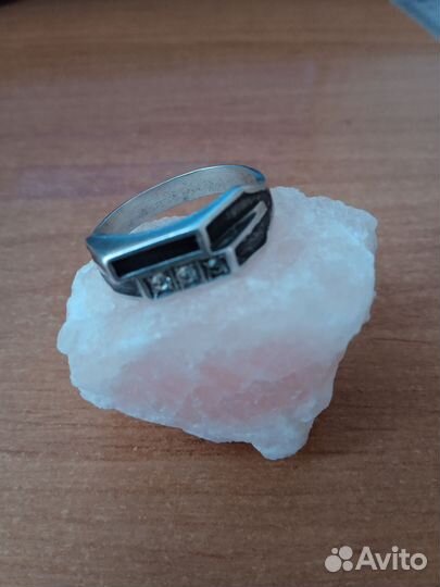 Мужской перстень