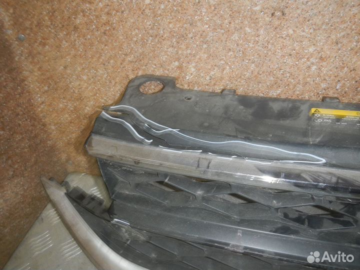 Б/У Решетка радиатора, Volkswagen