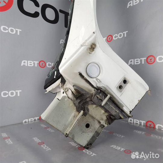 Стойка крыши левая VW Teramont 2018