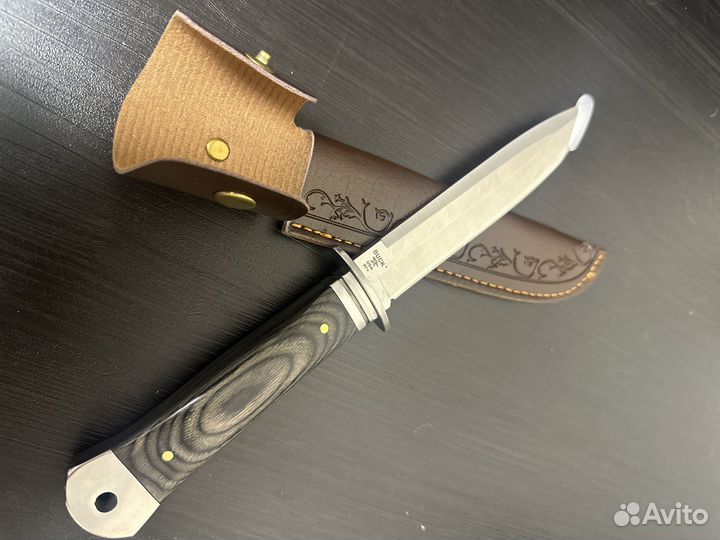 Набор Нож фонарь и носки