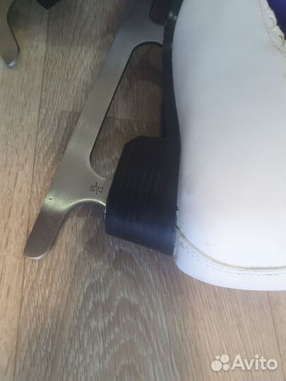 Коньки фигурные 36 размер