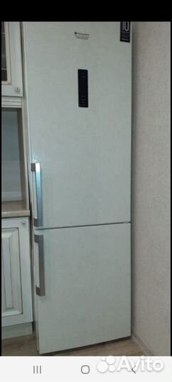 Холодильник hotpoint Ariston бу