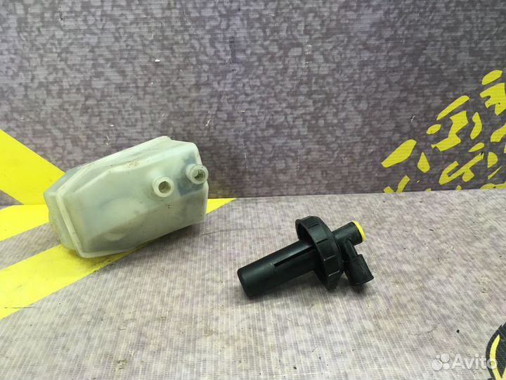 Бачок тормозной жидкости Крышка Симбол Клио 2