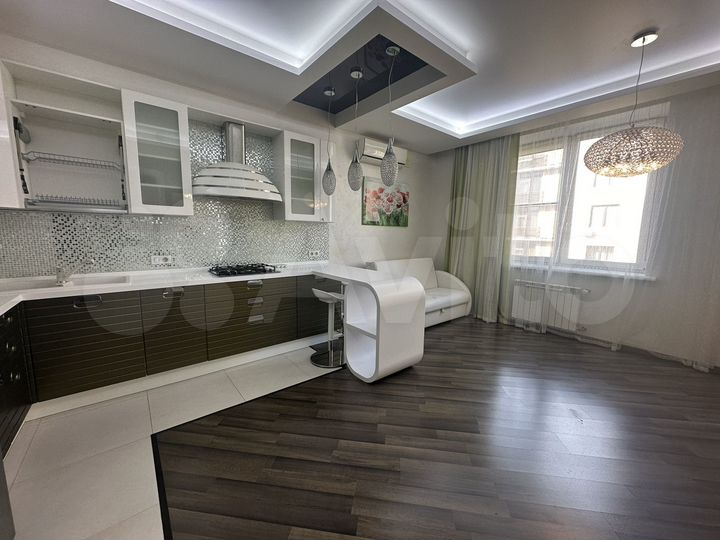 4-к. квартира, 150,3 м², 6/8 эт.