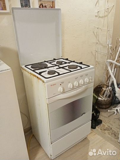 Газовая плита бу 3газовые конфорки 1 электрическая