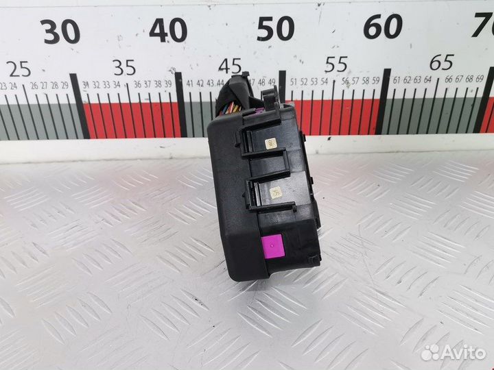 Блок предохранителей для Seat Toledo 2 8D1941824