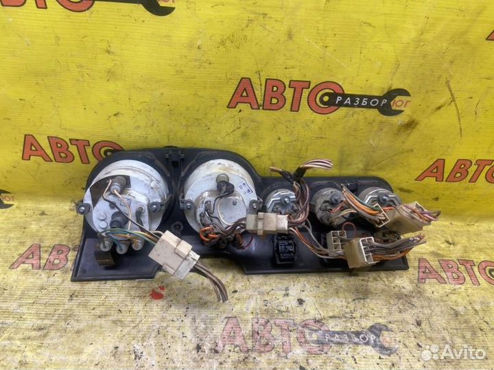 Щиток приборов Лада 2106 2103