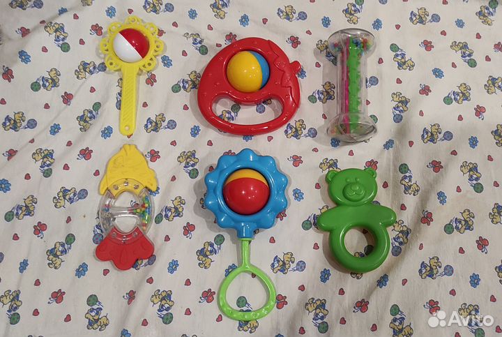 Погремушки, прорезыватели