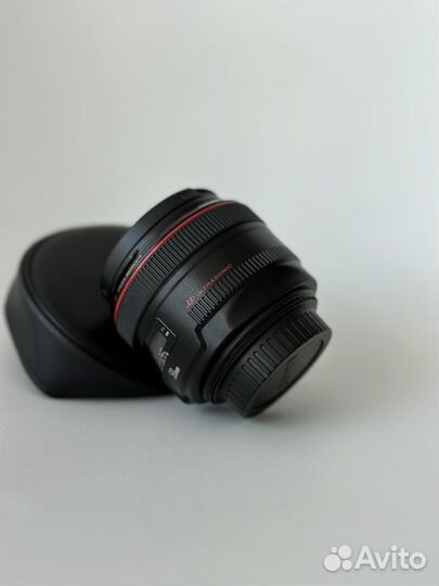 Canon EF 50mm f/1.2L USM