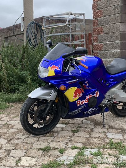 Honda cbr 600 f2