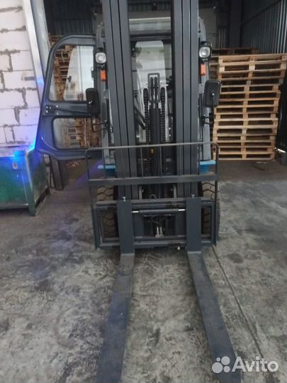 Дизельный вилочный погрузчик TRF FD35