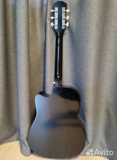 Классическая гитара Belucci